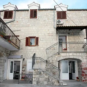 Basic Apartment Split