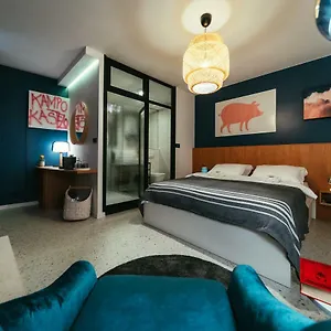 Em Kastelo Appartement